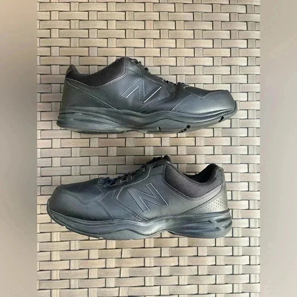 New Balance Men’s 411v1 Comfort Ride Sneaker Size 15 Color Black - Picture 1 of 6